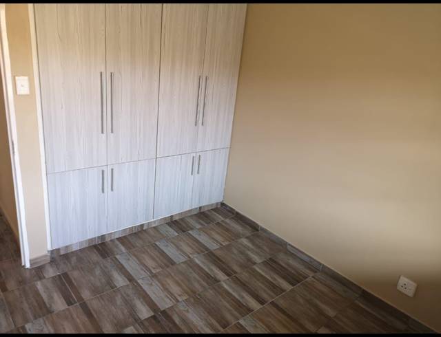 2 BEDROOM APARTMENT TO LET IN PRESTBURY